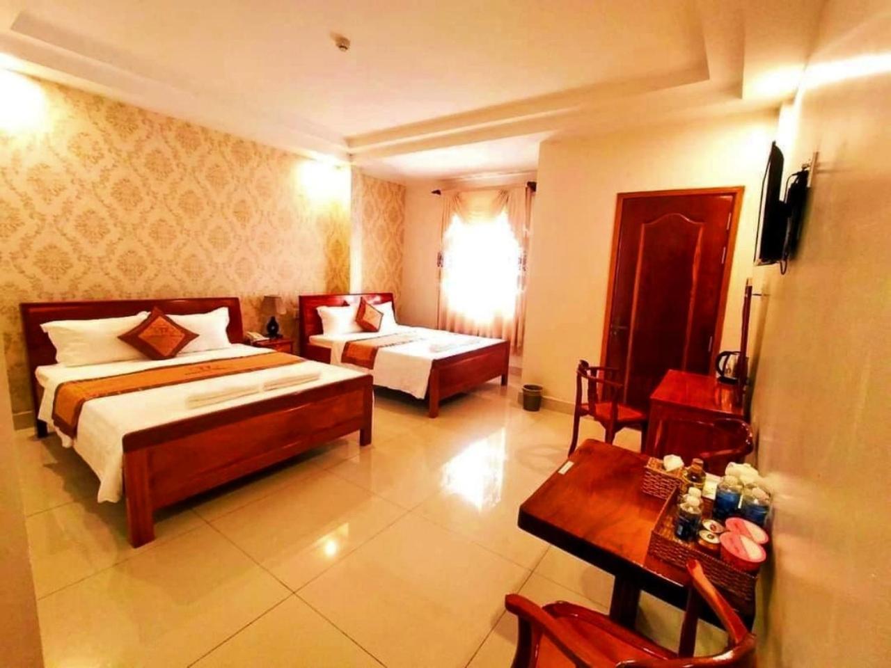 Khach San Tuong Vy Hotel Rạch Giá Luaran gambar