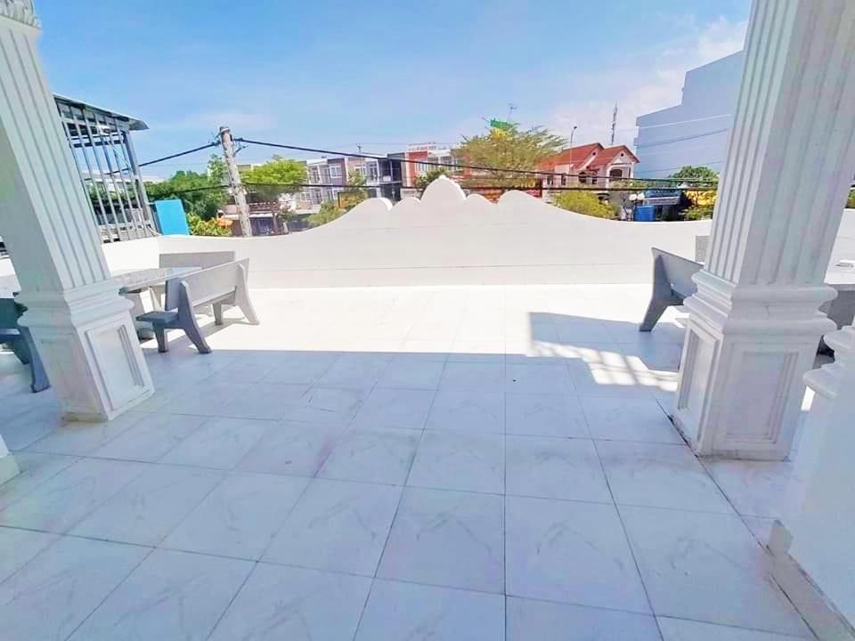 Khach San Tuong Vy Hotel Rạch Giá Luaran gambar