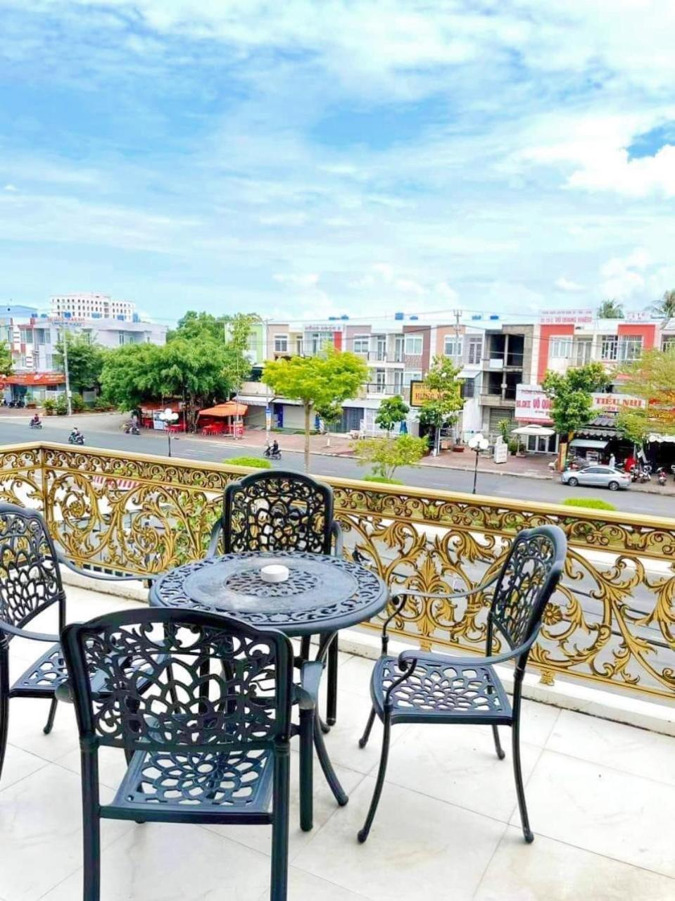 Khach San Tuong Vy Hotel Rạch Giá Luaran gambar